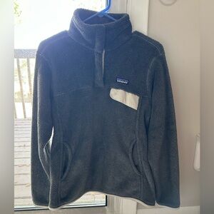Patagonia Charcoal and Cream Fleece Jacket